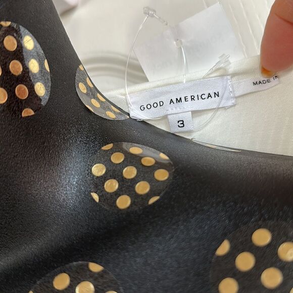 GOOD American RIBBED SCOOP-NECK Snap Bottom BODYSUIT Body Shirt Lg Ivory NWT - Picture 3 of 8